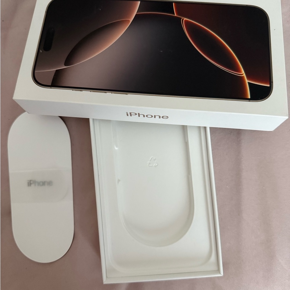 Apple iPhone 16 Pro Max empty box